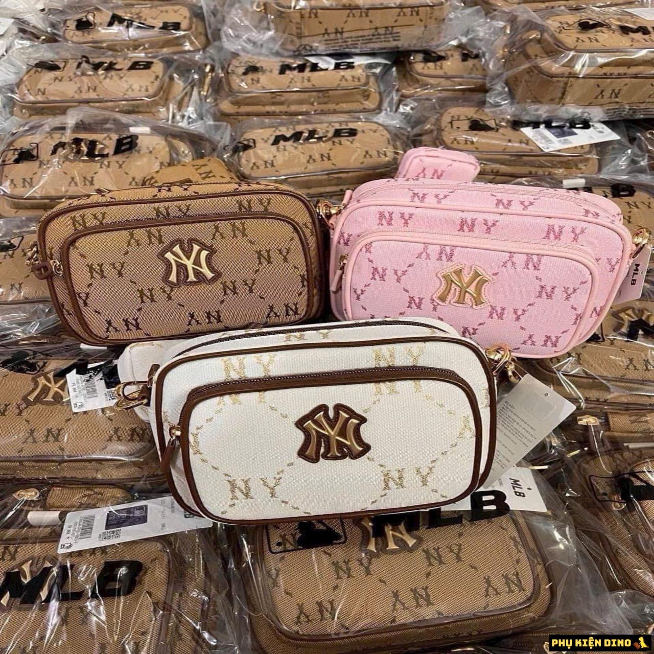 Túi MLB Dia Mono Camera Bag New York Yankees Beige Brown Pink 8 Túi MLB Dia Mono Camera Bag New York Yankees Beige Brown Pink