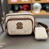 Túi MLB Dia Mono Camera Bag New York Yankees Beige Brown Pink 10 Túi MLB Korea Dia Mono Camera Màu kem Viền Nâu