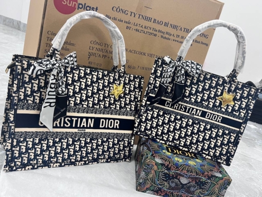 Túi Tote Dior Họa Tiết Size 40 Vừa Laptop