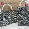 Túi Tote Dior Kèm Khăn Lụa Cao Cấp Size 40 và Size 35 9 Túi Tote Dior Kèm Khăn Lụa Cao Cấp Size 40 và Size 35