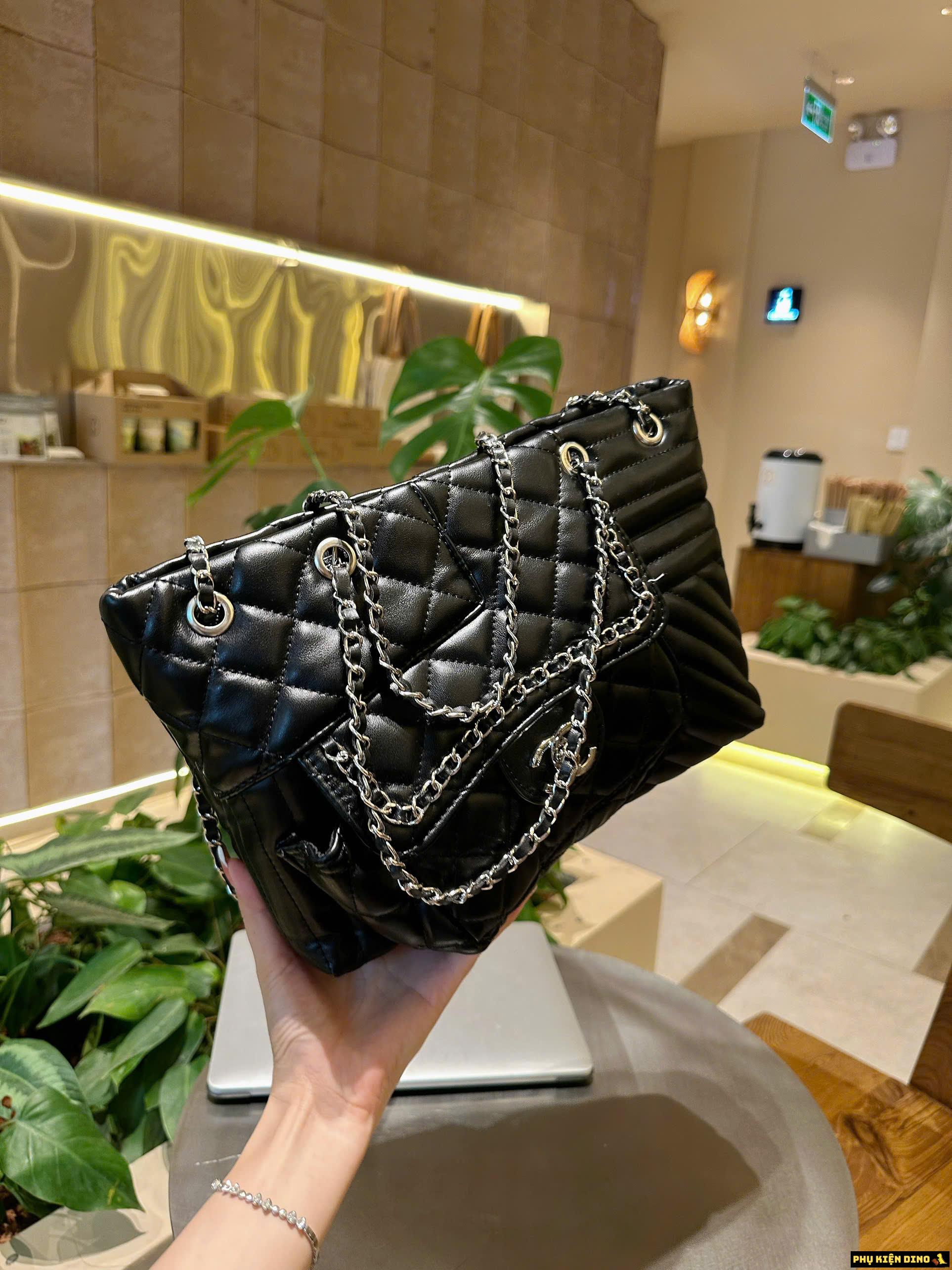 Túi Công Sở Chanel Trần Trám Màu Đen Vừa Laptop 7 Túi Chanel Công Sở Chanel Nắp Lệch