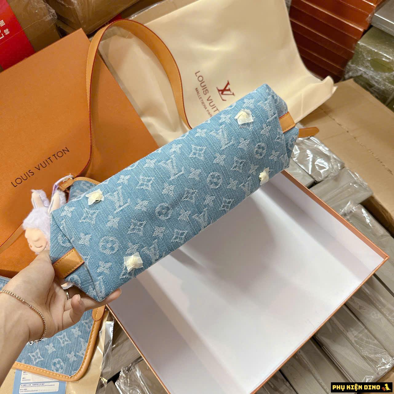 Túi Louis Vuitton LV CarryAll MM Denim Blue M46855 8 tui louis vuitton carryall mm denim blue