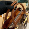 Túi Louis Vuitton LV Hai Quai Màu Nâu Và Vàng Nâu 12 Túi Louis Vuitton LV Brown Size 26