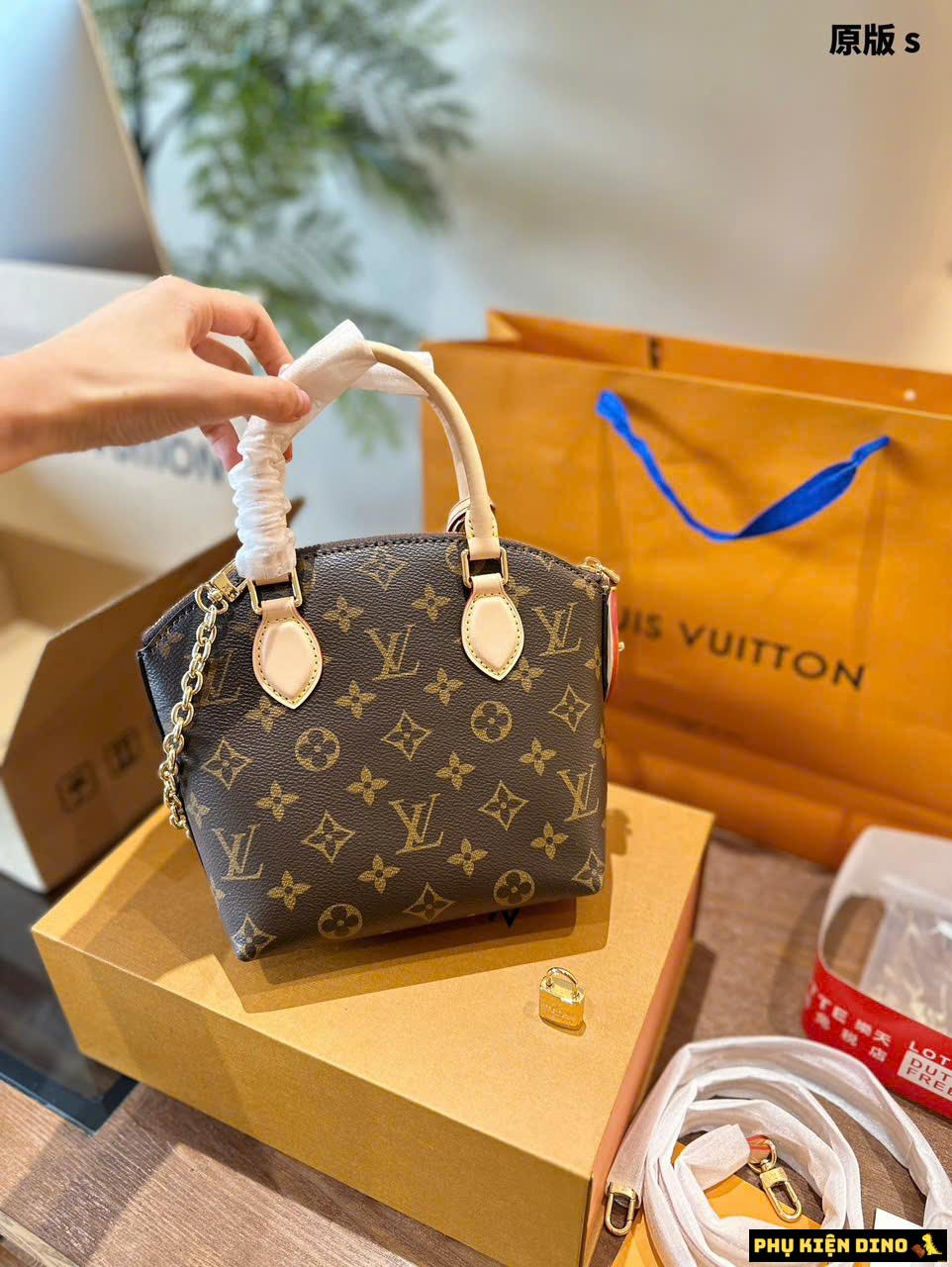 Túi Louis Vuitton LV Lockit BB Brown M12019 8 Túi Louis Vuitton LV Lockit BB