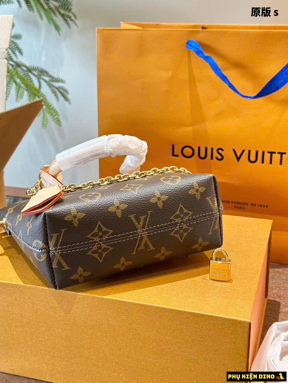 Túi Louis Vuitton LV Lockit BB Brown M12019 4 Túi Louis Vuitton LV Lockit