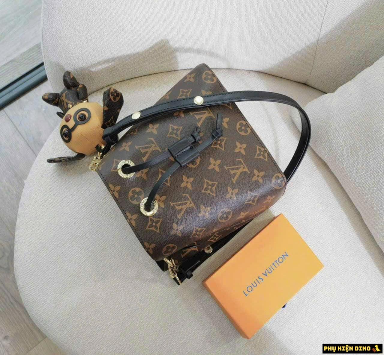 Túi Louis Vuitton LV Néonoé MM M44020 8 Túi Louis Vuitton LV Néonoé Đây Đen