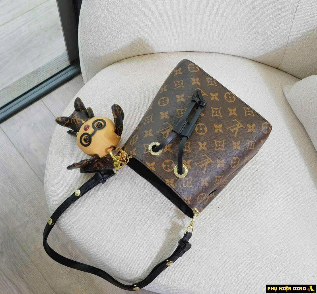 Túi Louis Vuitton LV Néonoé MM M44020 6 Túi Louis Vuitton LV Néonoé MM Màu Đen