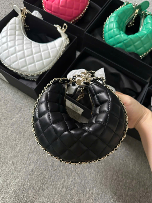 tui chanel 23c mini pouch black mau den