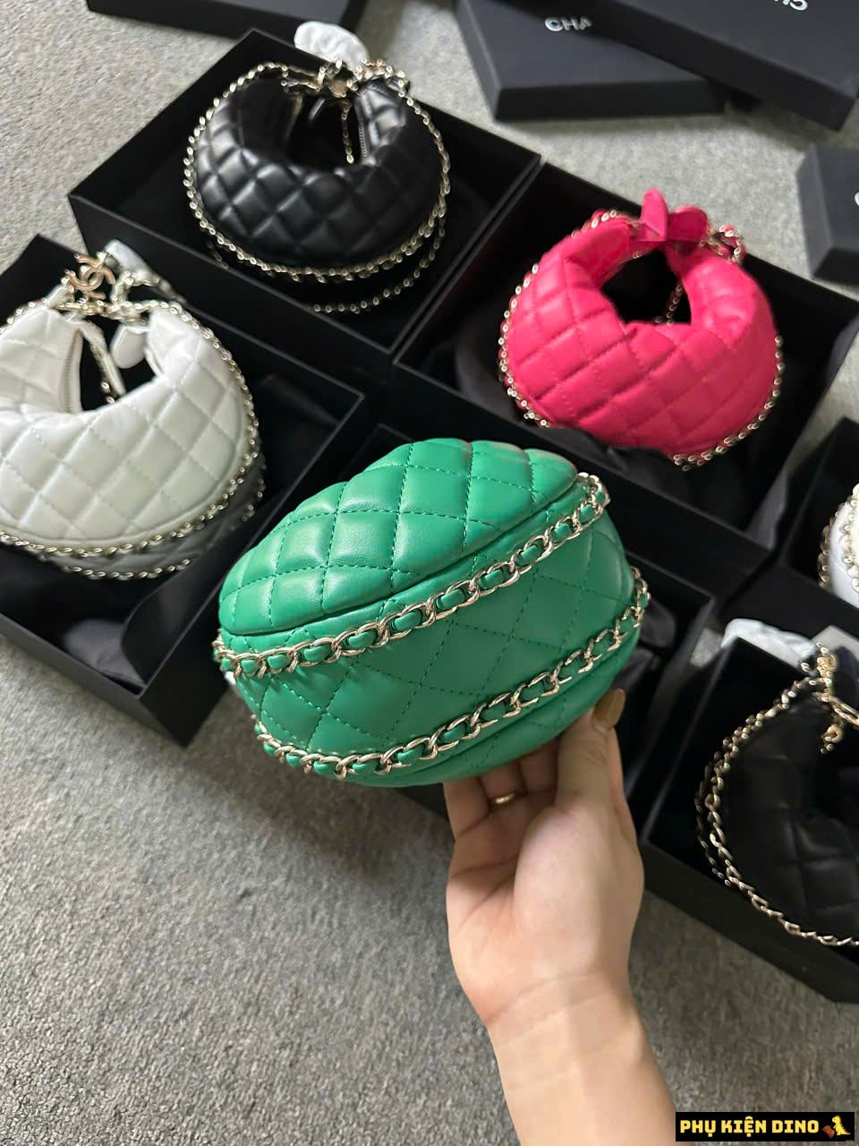 Túi Chanel 23C Mini Pouch Black White Pink Green 9 Túi Chanel 23C Mini Pouch Green