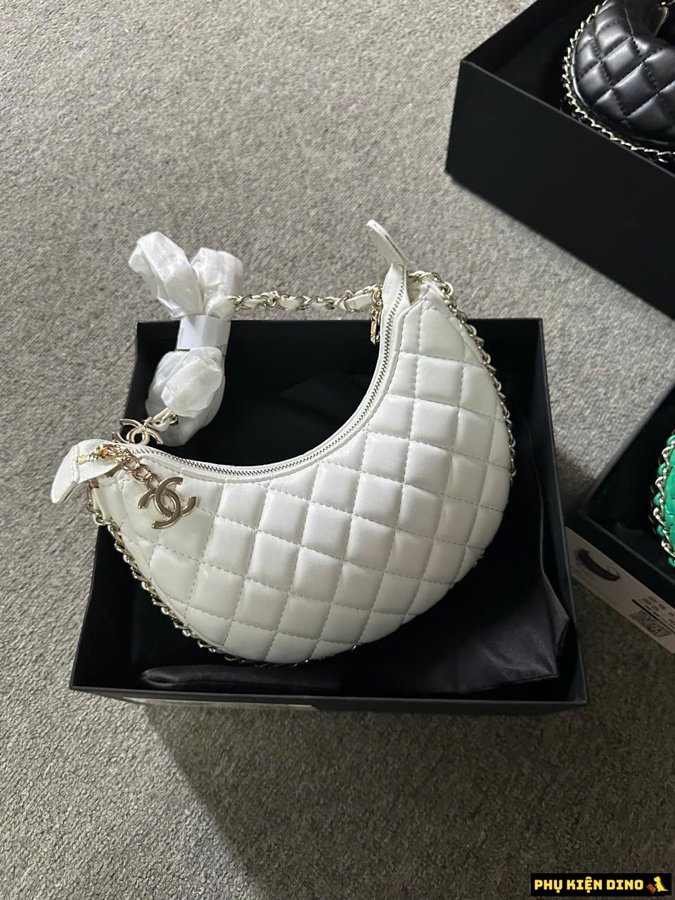 Túi Chanel 23C Mini Pouch Black White Pink Green 2 Túi Chanel 23C Mini Pouch Màu Trắng