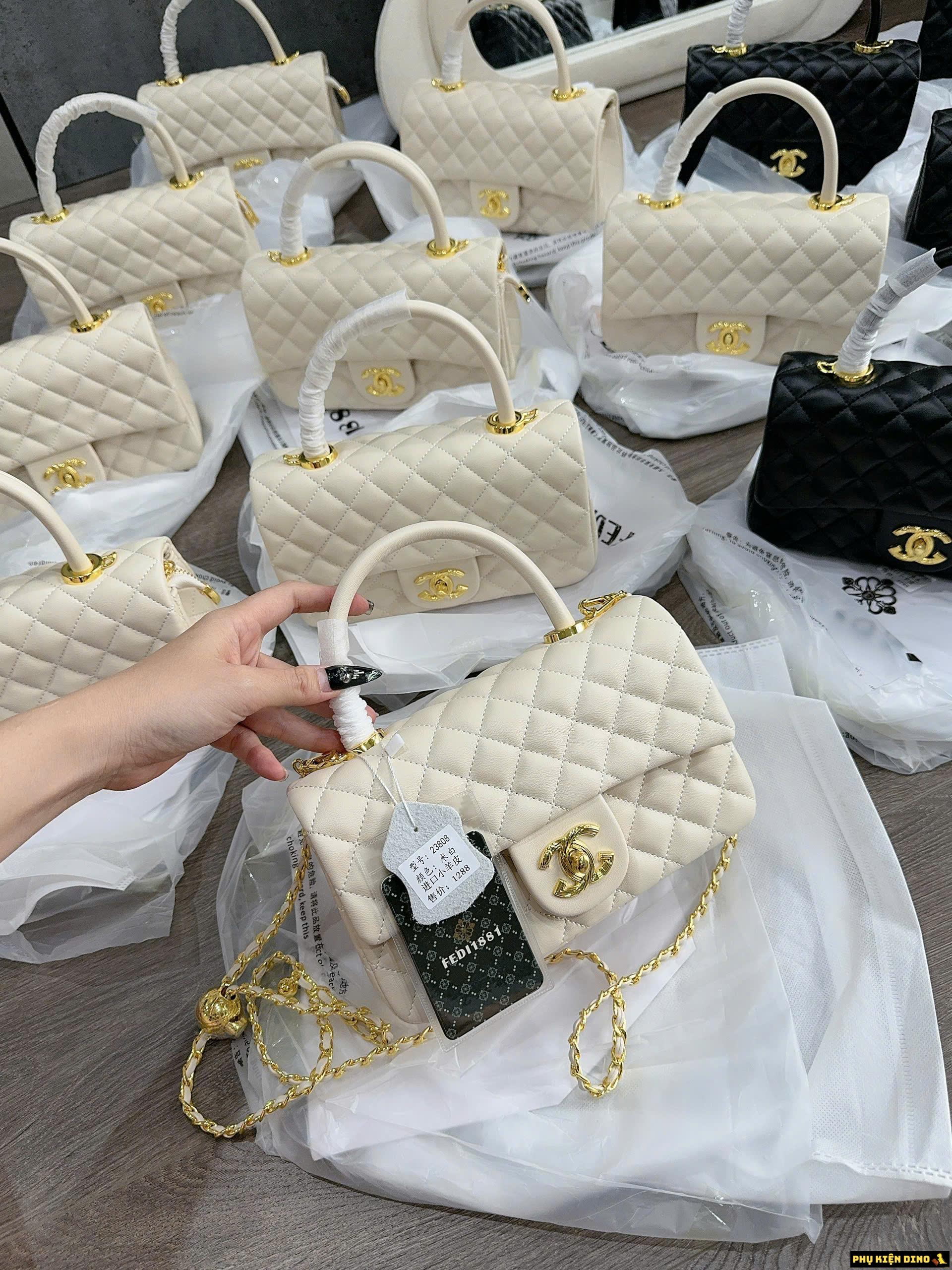 Túi Chanel Classic Màu Đen Logo Vàng Màu Trắng Đen 11 Túi Chanel Classic Cream