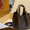 Túi LV Louis Vuitton Hai Quai Màu Nâu Đậm Và Nâu Vàng Fullbox 14 tui cong so lv louis vuitton nau 2 quai