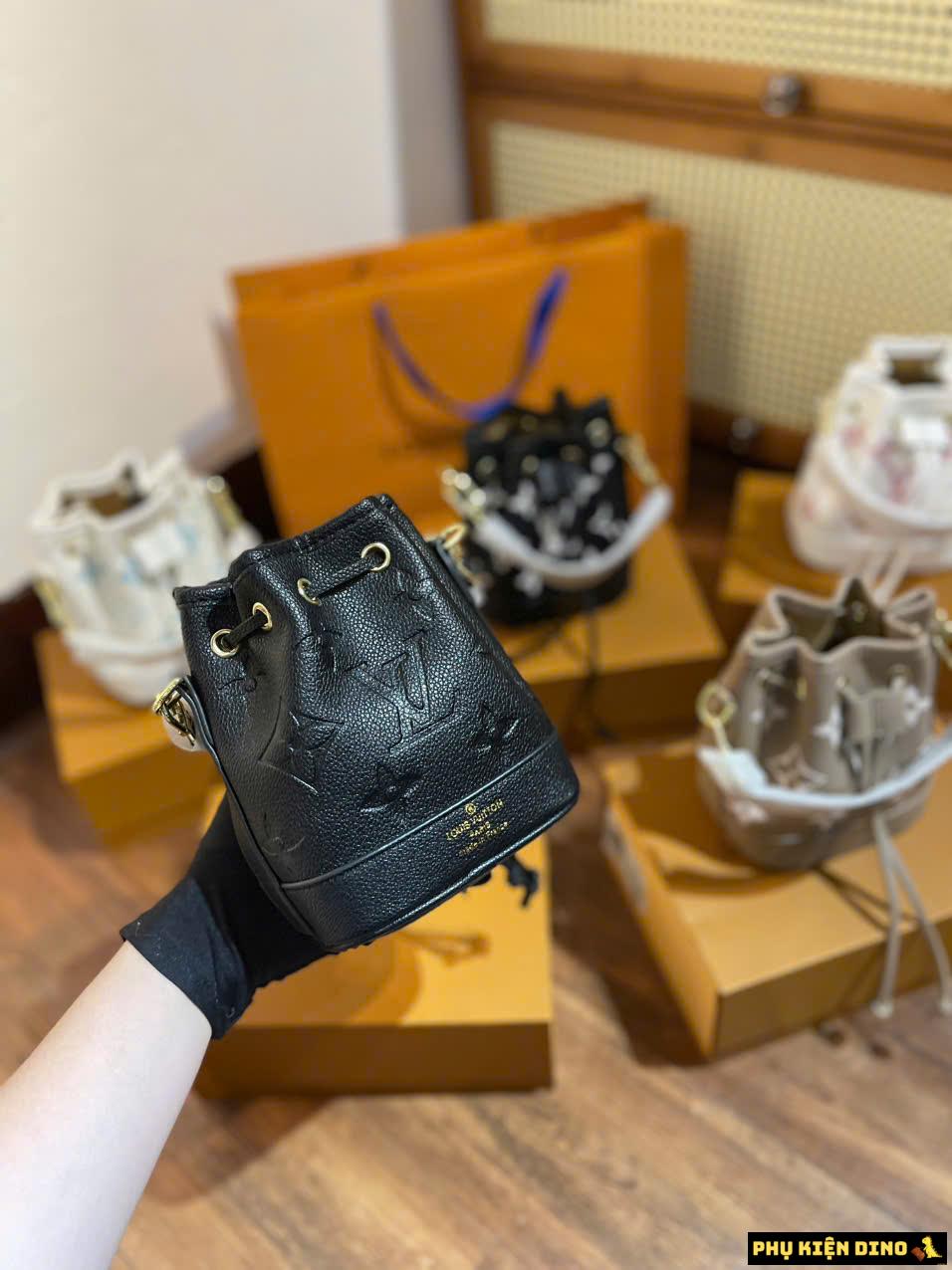 Túi LV Louis Vuitton Dây Rút Fullbox 5 Màu 9 Túi LV Louis Vuitton Dây Rút Fullbox Màu Đen