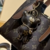 Túi LV Louis Vuitton Hai Quai Màu Nâu Đậm Và Nâu Vàng Fullbox 13 Túi LV Louis Vuitton Màu Nâu Fullbox Kèm Gấu