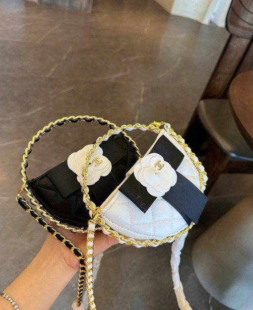 Túi Xách Chanel 23k Hula Hoop Black White