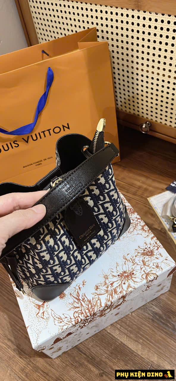 Túi Xách Nữ Dior Giỏ Họa Tiết Trắng Đen Fullbox 8 Túi Xách Nữ Dior Đen Họa Tiết