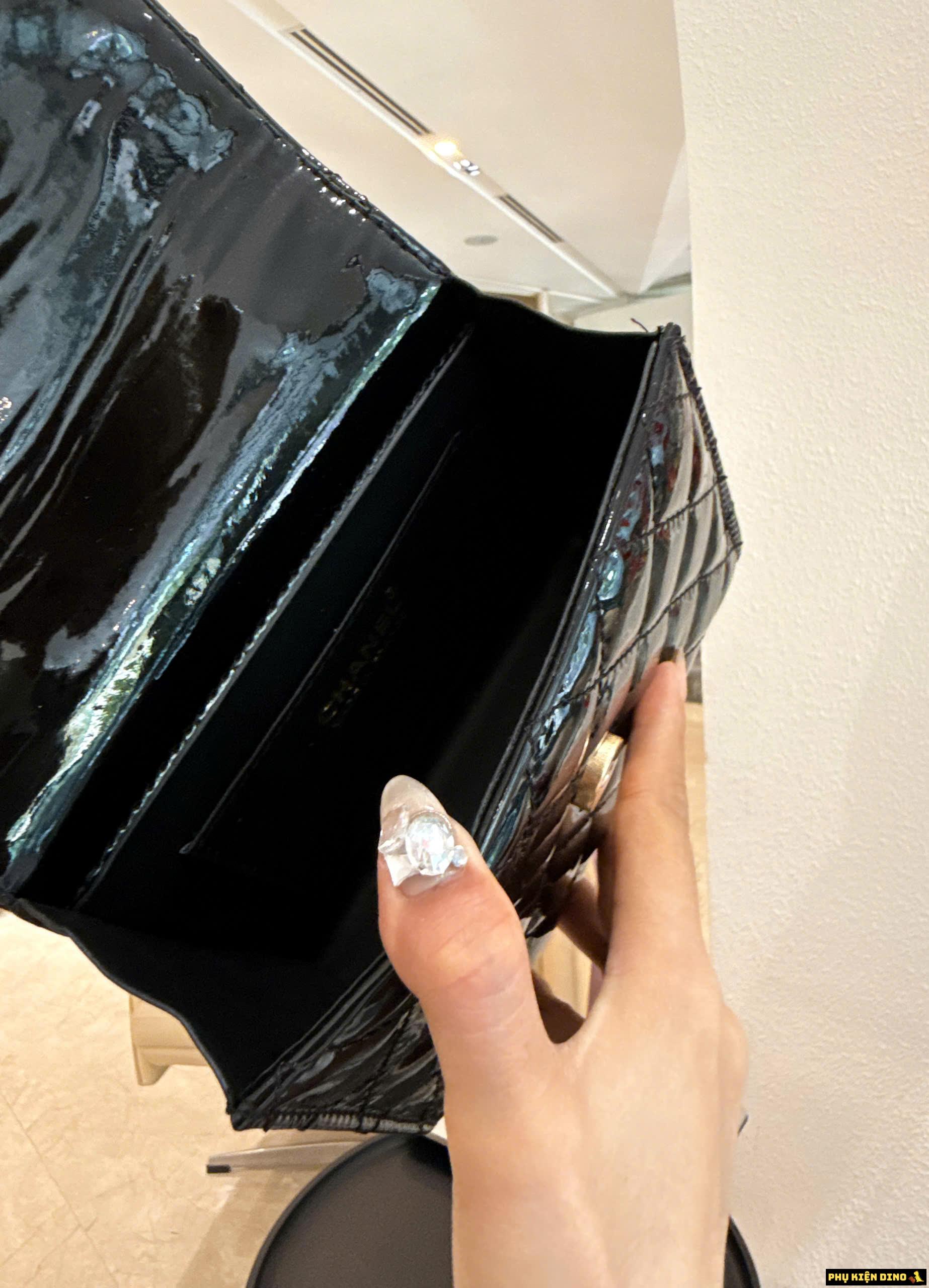 Túi Chanel Quai Kiềng Da Bóng Size 20 Màu Đỏ Đen 8 Túi Chanel Quai Kiềng Màu Đen