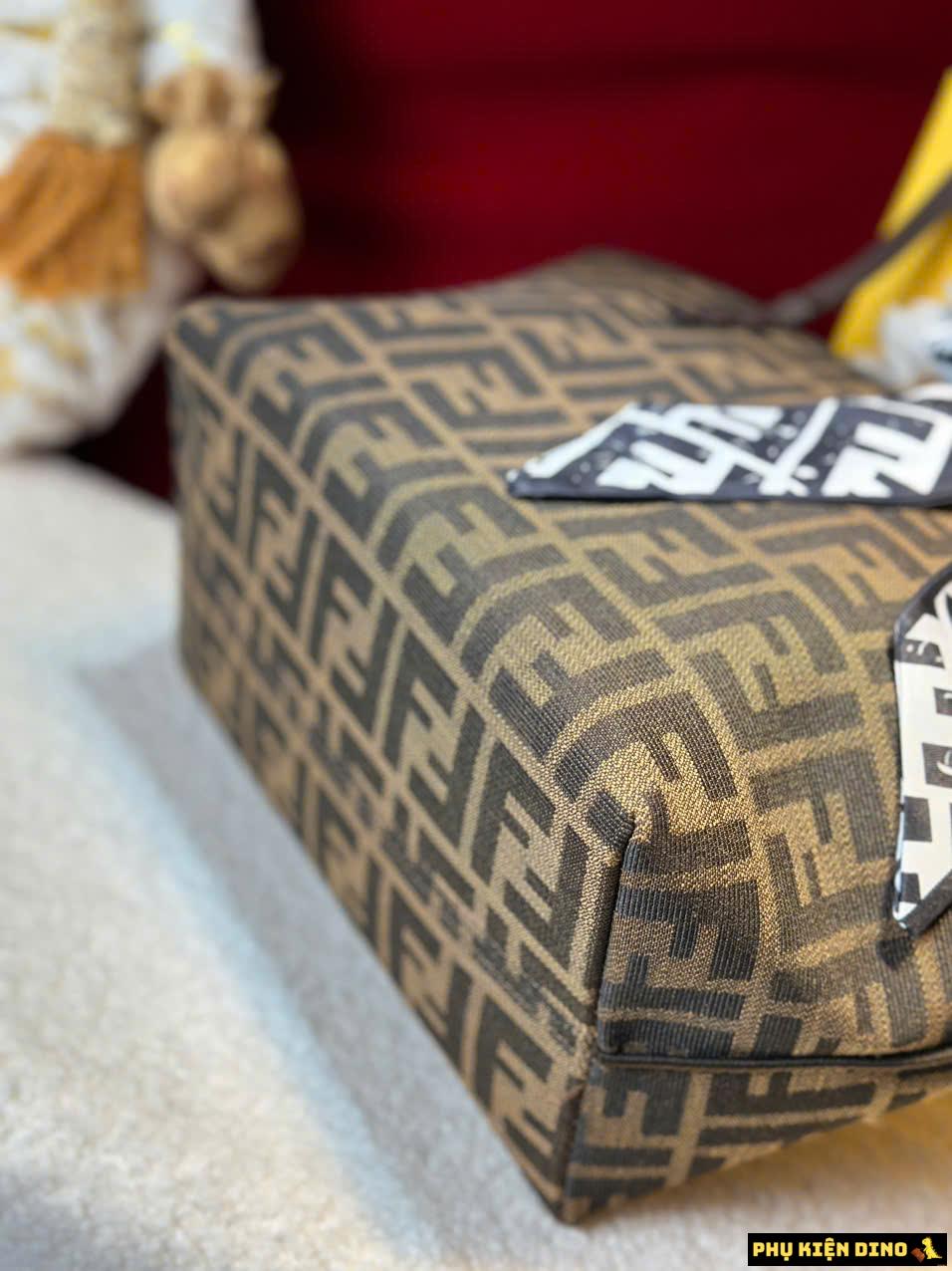 Túi Xách Nữ Công Sở Fendi Size 25 Fullbox Kèm Khăn 7 Túi Công Sở Fendi Brown Size 25 Fullbox