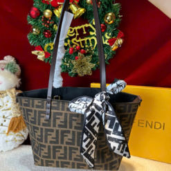 Túi Xách Nữ Công Sở Fendi Size 25 Fullbox Kèm Khăn