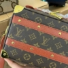 Túi Nam Louis Vuitton NBA Handle Trunk Monogram Like Auth 10 Túi Đeo Chéo Nam LV