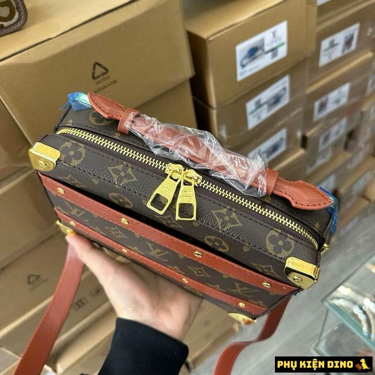 Túi Nam Louis Vuitton NBA Handle Trunk Monogram Like Auth 6 tui deo cheo nam lv trunk monogram