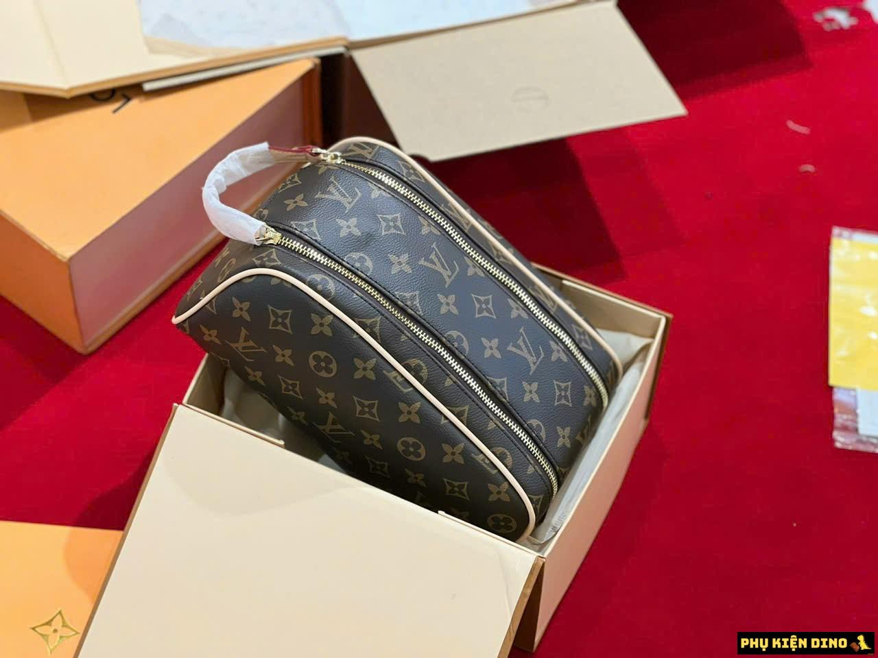 Túi Louis Vuitton LV Dopp Kit Toilet Pouch M44494 Màu Nâu 8 Túi Louis Vuitton LV Dopp Kit Toilet Pouch Brown Size 28
