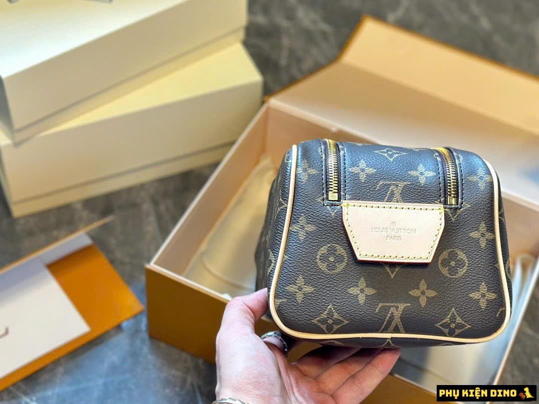 Túi Louis Vuitton LV Dopp Kit Toilet Pouch M44494 Màu Nâu 7 Túi Louis Vuitton LV Dopp Kit Toilet Pouch Brown