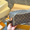 Túi Louis Vuitton LV Dopp Kit Toilet Pouch M44494 Màu Nâu 13 Túi Louis Vuitton LV Dopp Kit Toilet Pouch M44494