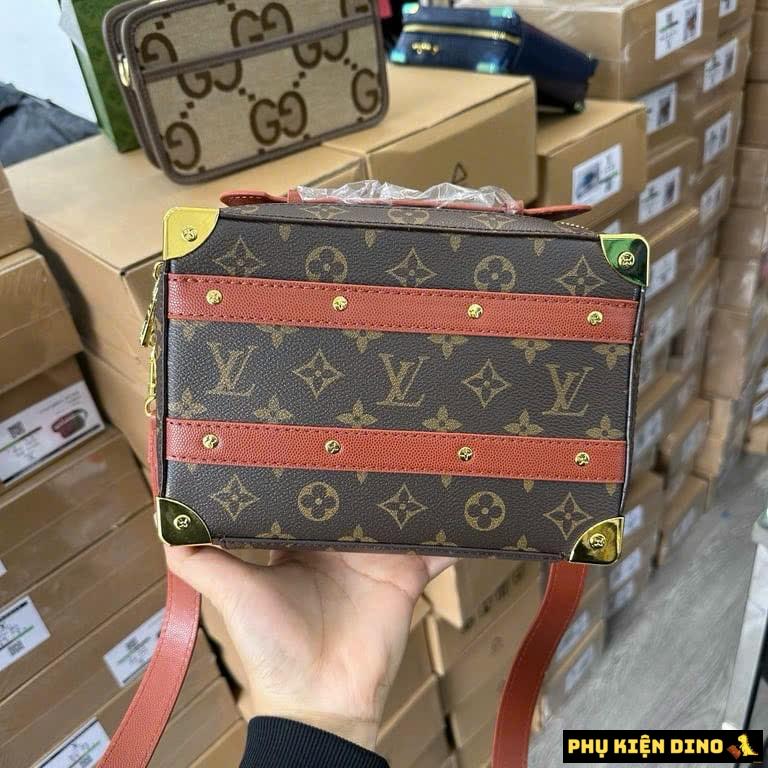 Túi Nam Louis Vuitton NBA Handle Trunk Monogram Like Auth 1 Túi Nam Louis Vuitton NBA Handle Trunk Monogram Like Auth