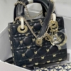 Túi Dior Small Lady Dior Bag Black Cannage Lambskin Butterfly 9 Túi Xách Tay Dior Lady Màu Đen Đính Bướm