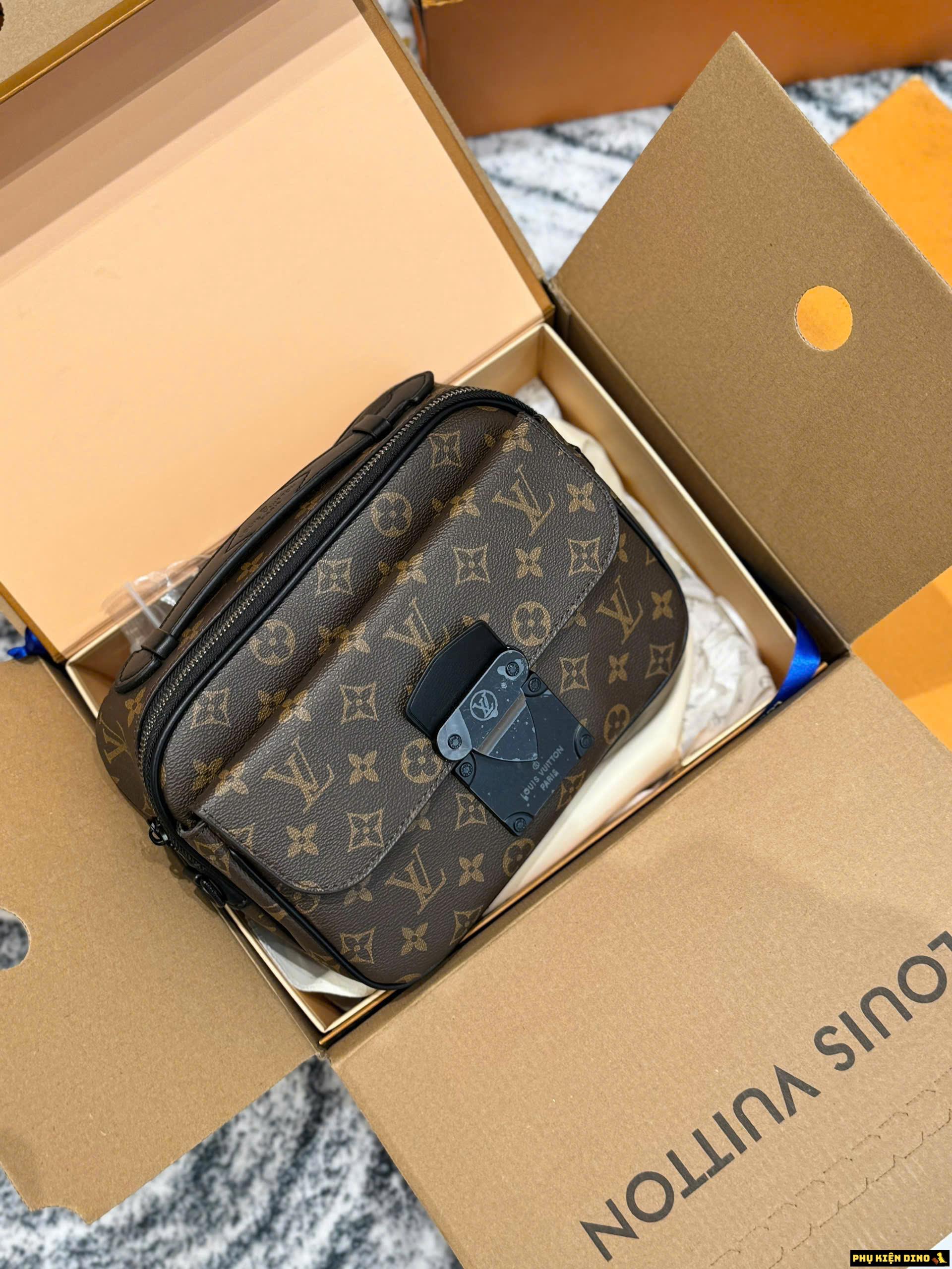 Túi Louis Vuitton LV S Lock Messenger Size 22 Fullbox M45806 7 tui deo cheo nam lv nau