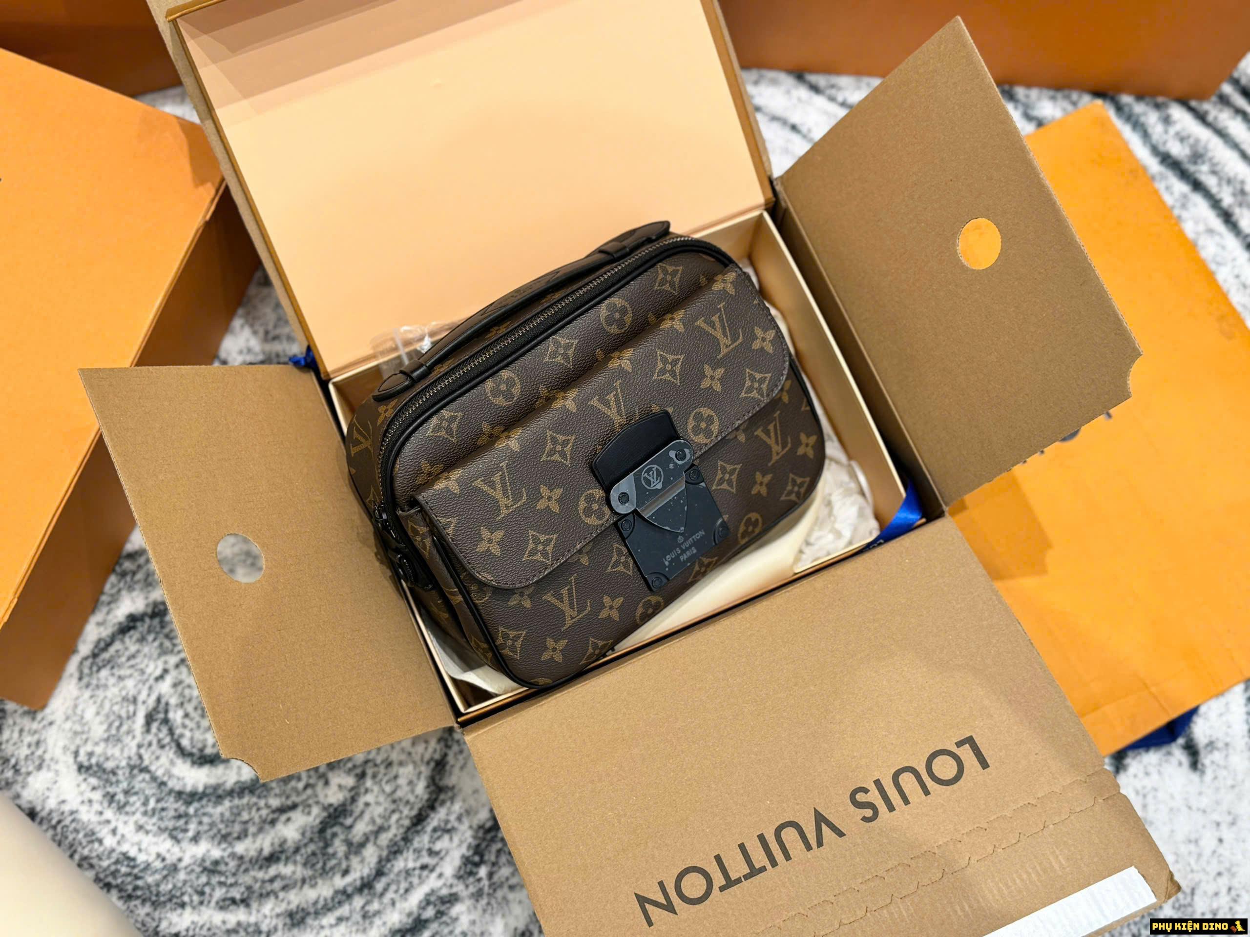 Túi Louis Vuitton LV S Lock Messenger Size 22 Fullbox M45806 6 Túi Louis Vuitton LV S Lock Messenger Size 22