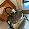 Túi Louis Vuitton LV Speedy Trunk 20 Brown Bag M13146 19 Túi Louis Vuitton LV Speedy Trunk 20 Brown