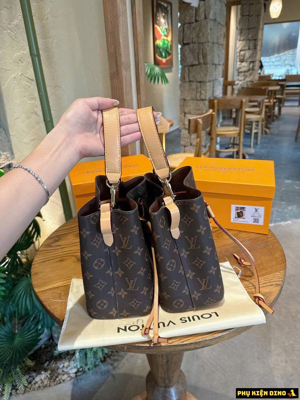 Túi Louis Vuitton LV Neonoe BB Size 20 Size 25 M46581 7 Túi LV Néonoé BB Mini Monogram