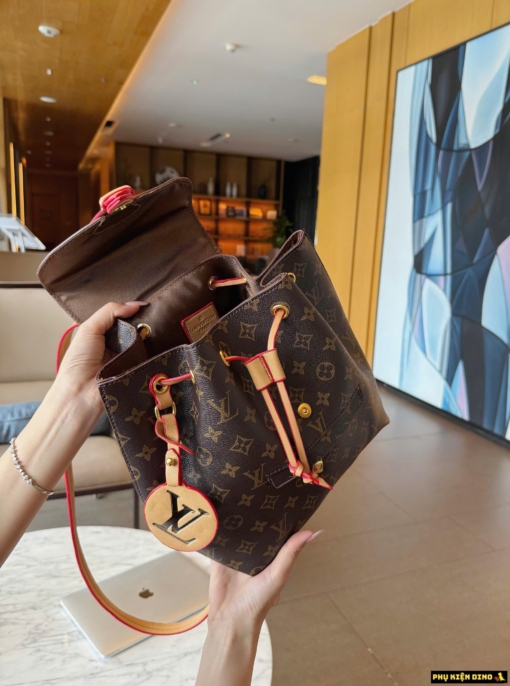 Balo Nữ LV Montsouris BB Monogram Màu Nâu