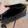 Bên Trong Túi Chanel Black Bag