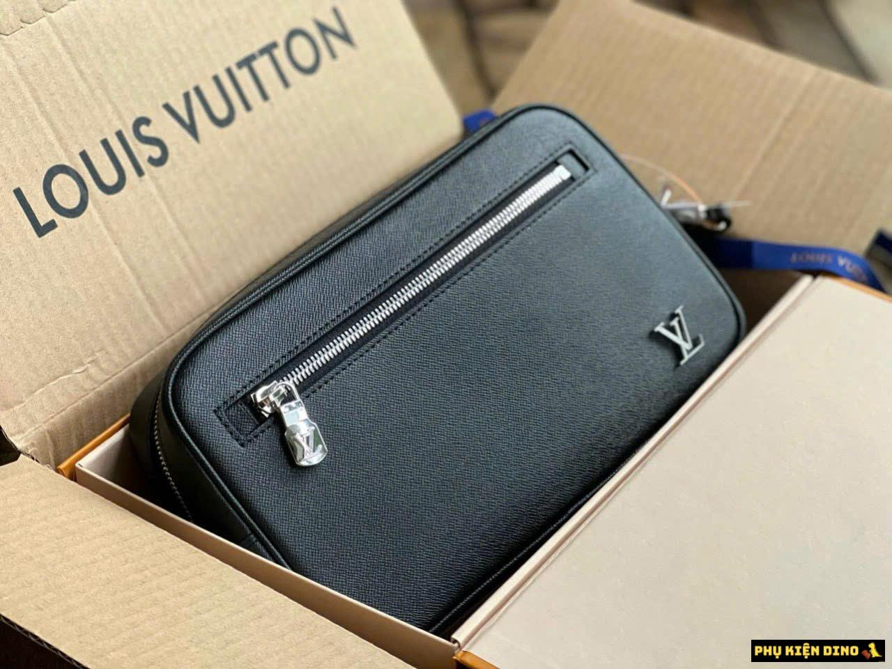 Túi Cầm Tay Louis Vuitton Pochette Kasai Taiga Black Túi Cầm Tay Louis Vuitton Pochette Kasai Taiga Black