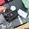 Túi Chanel Caviar Hoa Trà Màu Đen Da Bóng