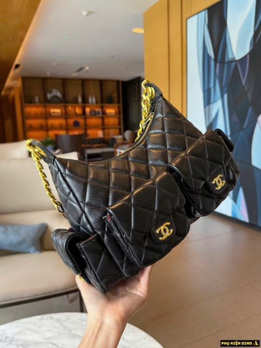 Túi Chanel Hobo Calfskin Leather Black Size 22