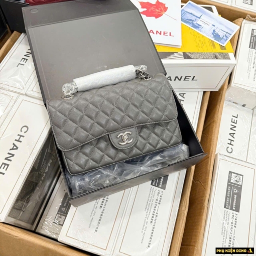 Túi Chanel Quilted Caviar Classic Single Flap Xám