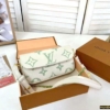 Túi Đeo Vai LV Ivy Wallet Chain Bag Green Họa Tiết