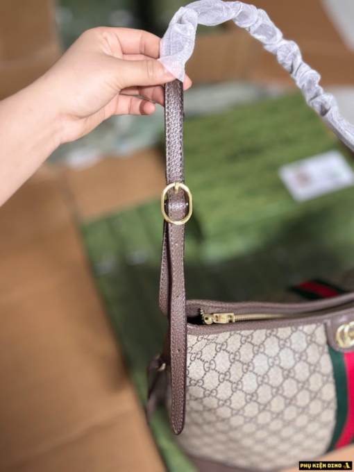 tui gucci ophidia gg medium shoulder bag in neutrals