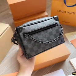 Túi Louis Vuitton LV Họa Tiết Ô Vuông Dáng Hộp Màu Đen