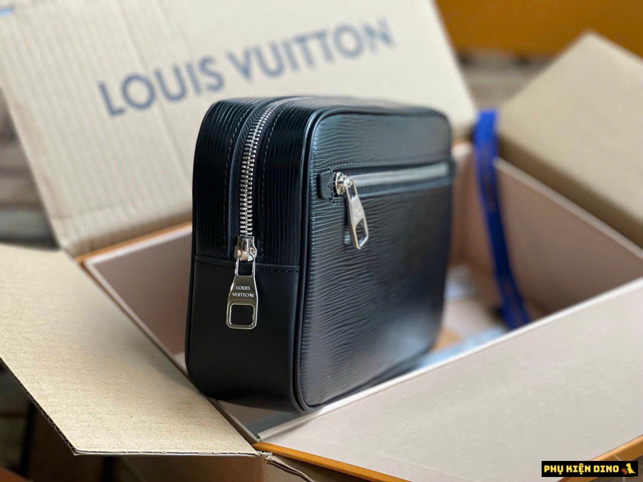 Túi Louis Vuitton Pochette Kasai Taiga Black Túi Louis Vuitton Pochette Kasai Taiga Black