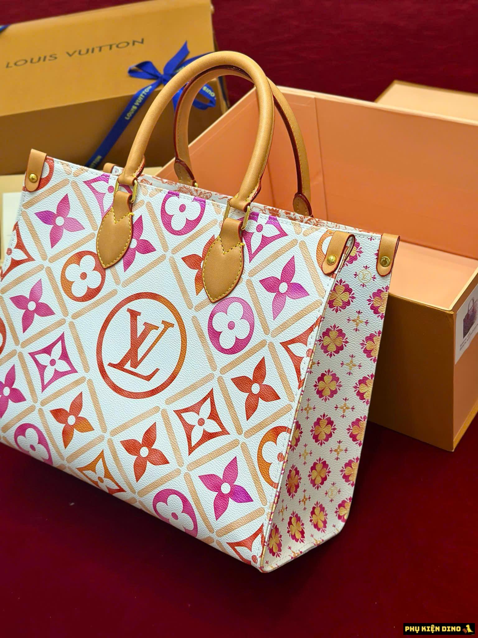 Túi Tote Louis Vuitton OnTheGo Lagoon Pink Monogram Canvas