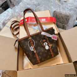 Túi Xách Tote Louis Vuitton LV Brown Fullbox Kèm Móc Khóa Gấu