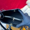 ben trong tui lv louis vuitton leather black