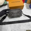 Túi Đeo Chéo Louis Vuitton LV Xám Đen