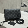 Túi Đeo Chéo Nam Louis Vuitton LV Bosphore Họa Tiết Đen