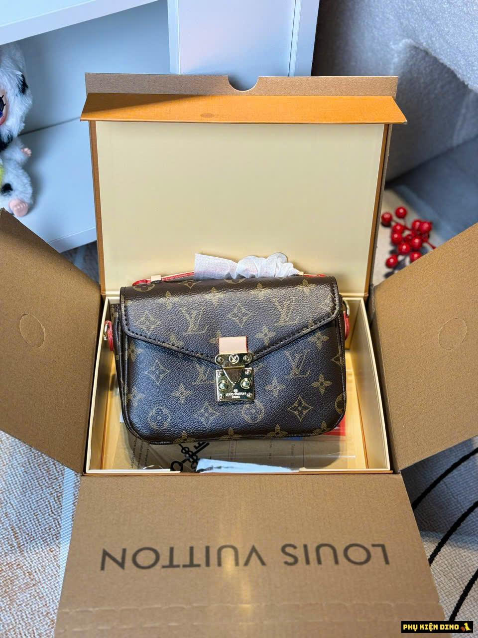 Túi Nữ Louis Vuitton Pochette Metis Monogram
